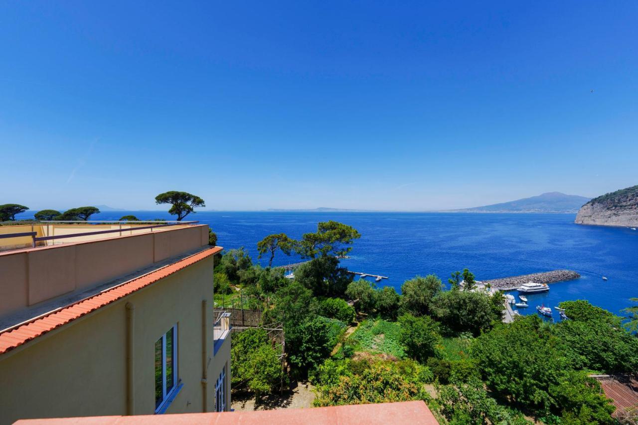 Villa Preziosa Al Pizzo 3 Km Da Sorrento Sant'Agnello Luaran gambar